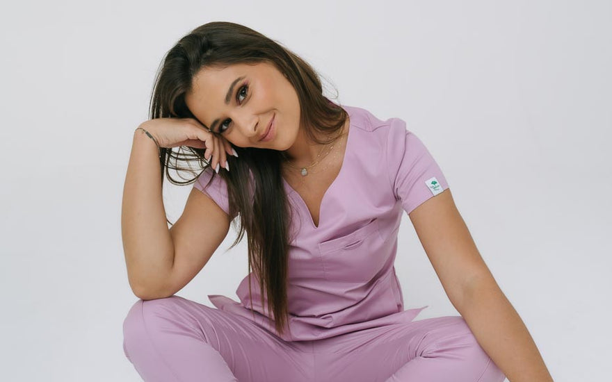 Na co zwrócić uwagę wybierając fartuchy kosmetyczne?