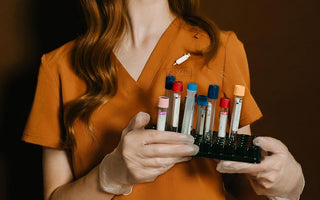 Bluzy Medyczne Damskie: Styl w Ochronie Zdrowia