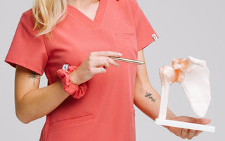 Najlepsze tkaniny ubrań medycznych na lato